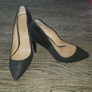Joe's black suede leather pump sz 9